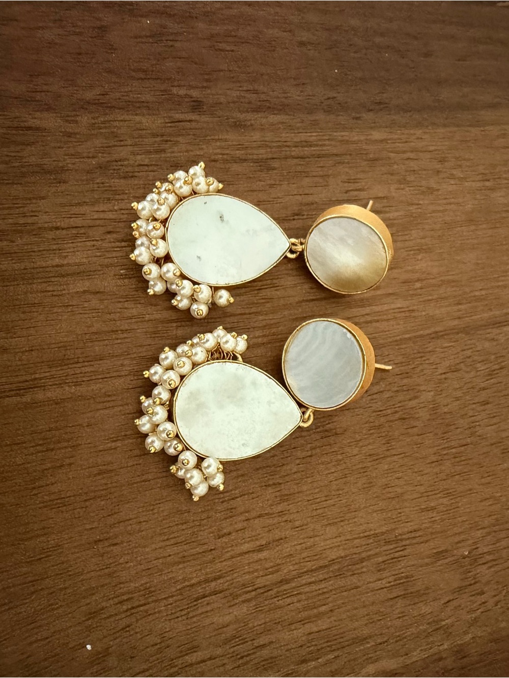 Gold-Tone White Pearl Teardrop Drop Earrings - Unbranded